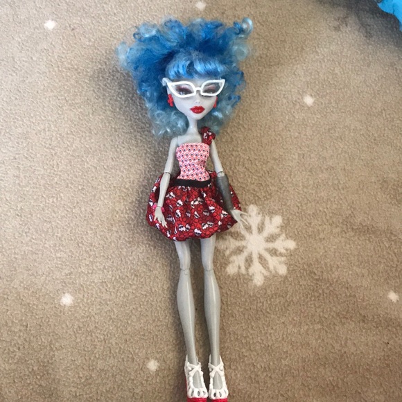 grey monster high doll